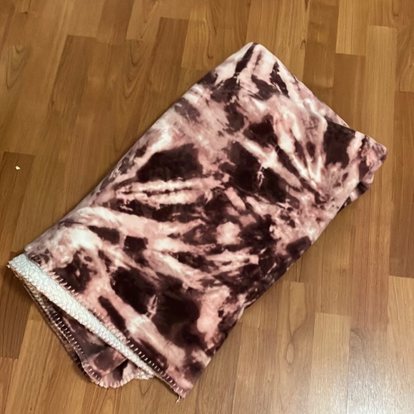 PINK BRAND Blanket - Picture 1 of 4